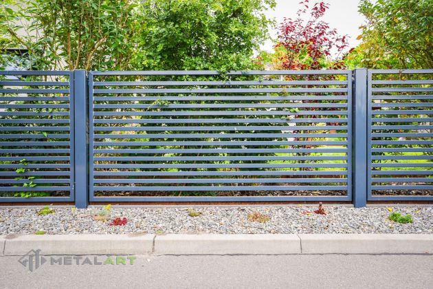 moderne Zäune, Zaunanlage Projekt, Zaun Metal Art, Zäune aus Polen, Zaun Berlin, Zaun günstig kaufen, Zäune und Tore, moderne Zäune, Sichtschutzzäune