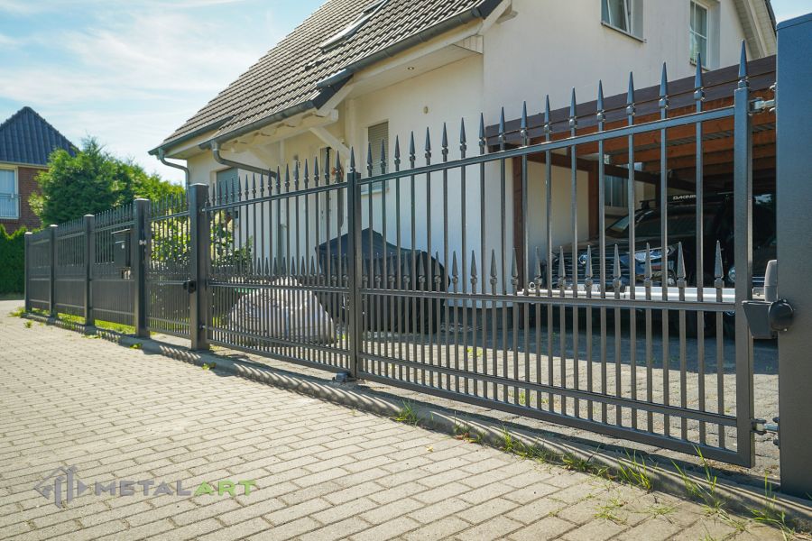 Zaunprojekt, Zaunportfolio, Zaunmuster, Schmiedezaun, Gartenzaun,