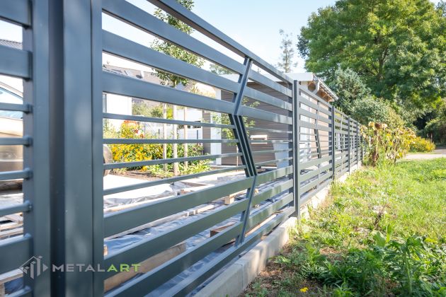 moderne Zäune, Zaunanlage Projekt, Zaun Metal Art, Zäune aus Polen, Zaun Berlin, Zaun günstig kaufen, Zäune und Tore