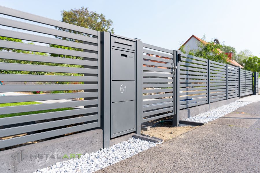 Sichtschutzzaun, Sichtschutzzäune, moderne Zäune, Zaunanlage Projekt, Zaun Metal Art, Zäune aus Polen, Zaun Berlin, Zaun günstig kaufen, Zäune und Tore, moderne Zäune, Sichtschutzzäune