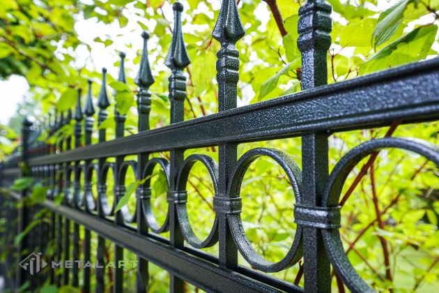 Zaunprojekt, Zaunportfolio, Zaunmuster, Schmiedezaun, Schmiedezäune, Zaunanlage Projekt, Zaun Metal Art, Zäune aus Polen, Zaun Berlin, Zaun günstig kaufen, Zäune und Tore, klassische Zäune, Gartenzaun, Gartenzäune