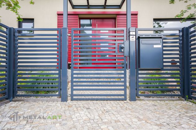 moderne Zäune, Zaunanlage Projekt, Zaun Metal Art, Zäune aus Polen, Zaun Berlin, Zaun günstig kaufen, Zäune und Tore, moderne Zäune, Sichtschutzzäune