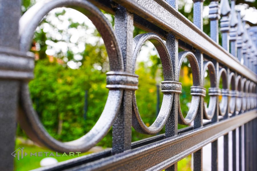 Zaunprojekt, Zaunportfolio, Zaunmuster, Schmiedezaun, Schmiedezäune, Zaunanlage Projekt, Zaun Metal Art, Zäune aus Polen, Zaun Berlin, Zaun günstig kaufen, Zäune und Tore, klassische Zäune, Schmuckzaun, Schmuckzäune, Gartenzaun, Gartenzäune
