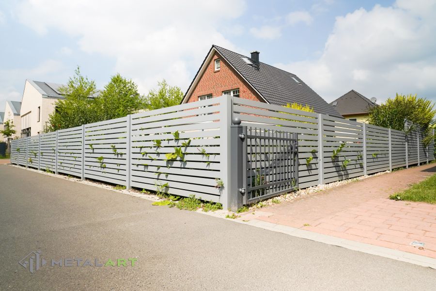 Sichtschutzzaun, Sichtschutzzäune, moderne Zäune, Zaunanlage Projekt, Zaun Metal Art, Zäune aus Polen, Zaun Berlin, Zaun günstig kaufen, Zäune und Tore, moderne Zäune, Sichtschutzzäune