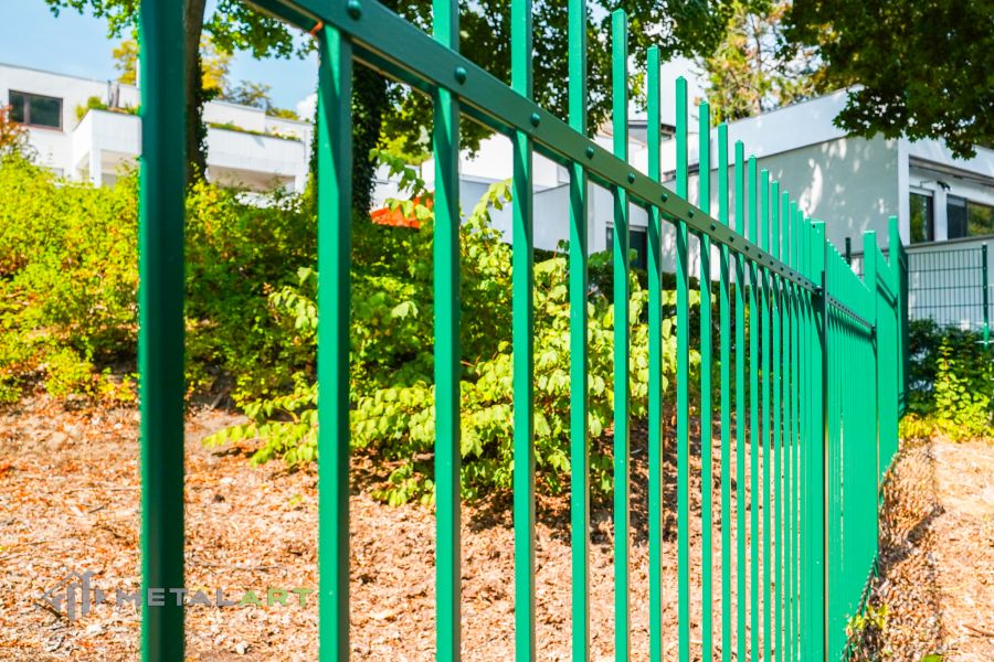 Zaunanlage, Zaunprojekt, Zaunportfolio, Zaunmuster, Schmiedezaun, Schmiedezäune, Zaun Metal Art, Zäune aus Polen, Zäune und Tore, klassische Zäune, Gartenzaun, Gartenzäune