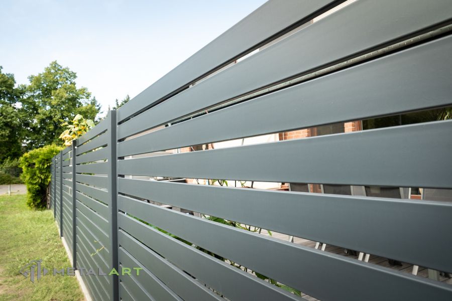 Sichtschutzzaun, Sichtschutzzäune, moderne Zäune, Zaunanlage Projekt, Zaun Metal Art, Zäune aus Polen, Zaun Berlin, Zaun günstig kaufen, Zäune und Tore, moderne Zäune, Sichtschutzzäune