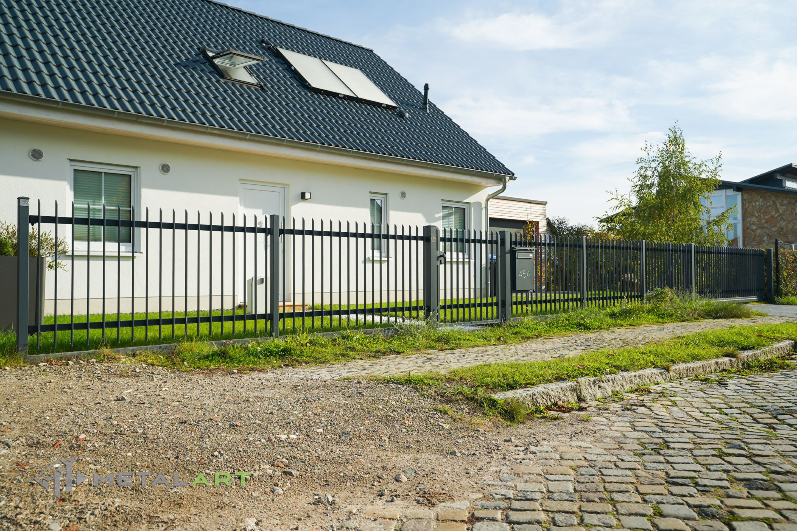 Zaunprojekt, Zaunportfolio, Zaunmuster, moderne Zäune, Zaunanlage Projekt, Zaun Metal Art, Zäune aus Polen, Zaun Berlin, Zaun günstig kaufen, Zäune und Tore