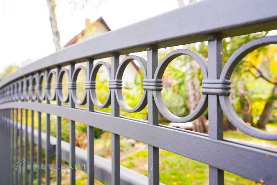 Schiebetore, Zaunprojekt, Zaunportfolio, Zaunmuster, Schmiedezaun, Schmiedezäune, Zaunanlage Projekt, Zaun Metal Art, Zäune aus Polen, Zaun Berlin, Zaun günstig kaufen, Zäune und Tore, klassische Zäune, Schmuckzaun, Schmuckzäune