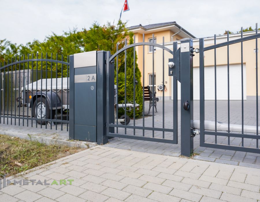 Zaunprojekt, klassische Zäune, Gartenzaun, Gartenzäune