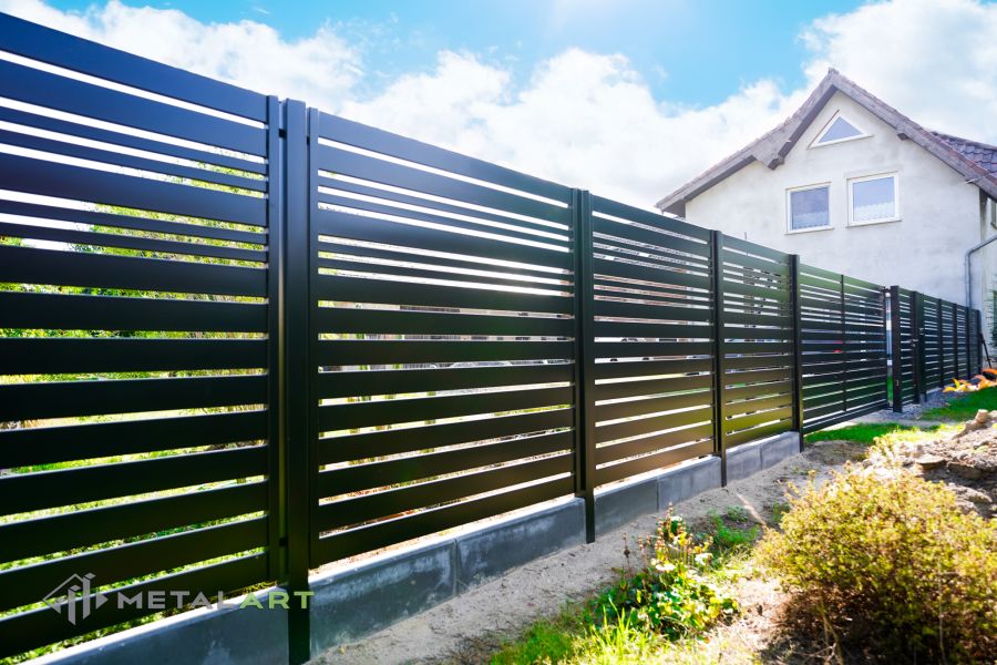 moderne Zäune, Zaunanlage Projekt, Zaun Metal Art, Zäune aus Polen, Zaun Berlin, Zaun günstig kaufen, Zäune und Tore, moderne Zäune, Sichtschutzzäune