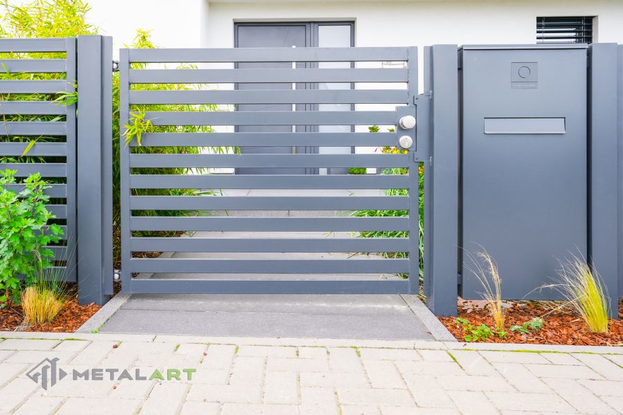 Sichtschutzzaun, Sichtschutzzäune, moderne Zäune, Zaunanlage Projekt, Zaun Metal Art, Zäune aus Polen, Zaun Berlin, Zaun günstig kaufen, Zäune und Tore, moderne Zäune, Sichtschutzzäune