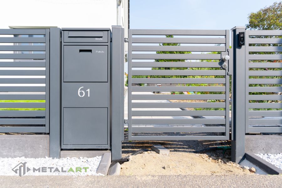 Sichtschutzzaun, Sichtschutzzäune, moderne Zäune, Zaunanlage Projekt, Zaun Metal Art, Zäune aus Polen, Zaun Berlin, Zaun günstig kaufen, Zäune und Tore, moderne Zäune, Sichtschutzzäune