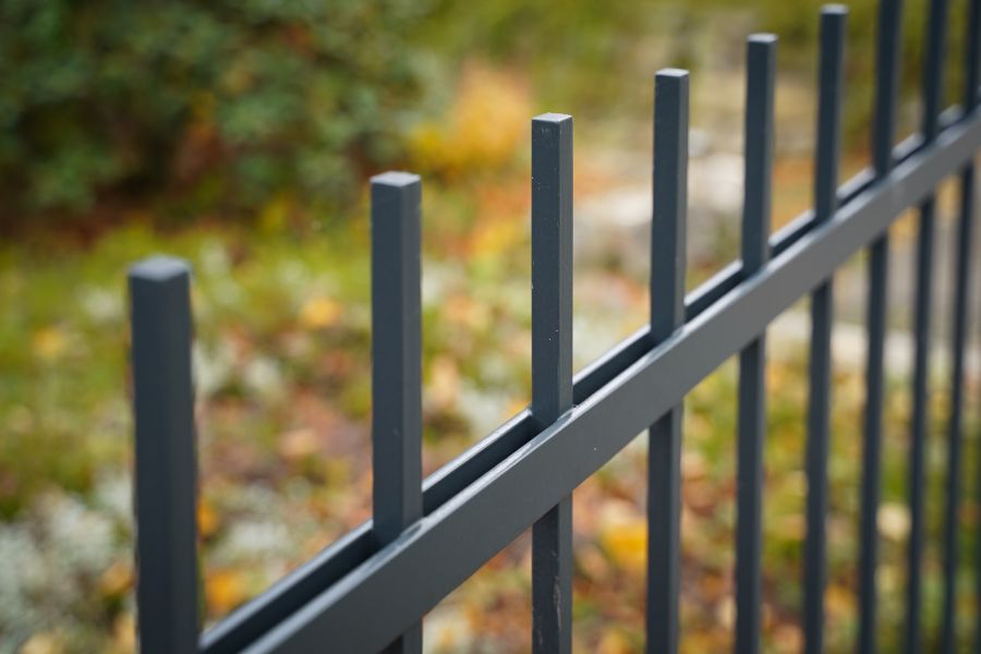 Zaunprojekt, Zaunportfolio, Zaunmuster, Schmiedezaun, Schmiedezäune, Zaunanlage Projekt, Zaun Metal Art, Zäune aus Polen, Zaun Berlin, Zaun günstig kaufen, Zäune und Tore, klassische Zäune, Gartenzaun, Gartenzäune