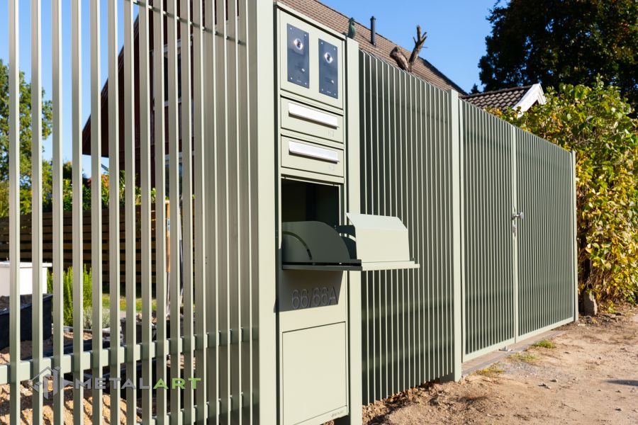 Zaunprojekt, Asymmetrisches Doppelflügeltor