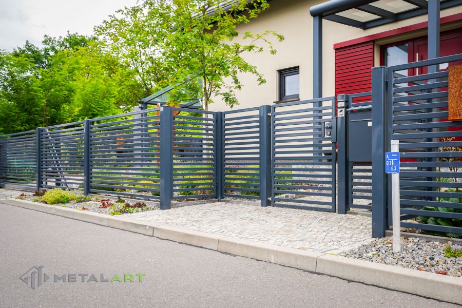 moderne Zäune, Zaunanlage Projekt, Zaun Metal Art, Zäune aus Polen, Zaun Berlin, Zaun günstig kaufen, Zäune und Tore, moderne Zäune, Sichtschutzzäune
