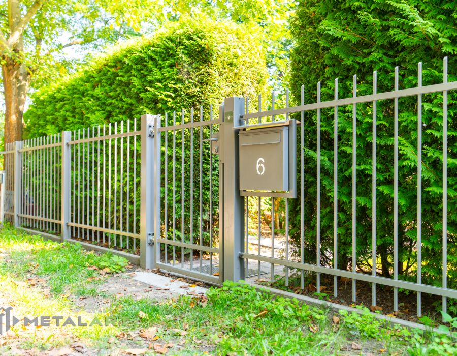 Zaunprojekt, klassische Zäune, Gartenzaun, Gartenzäune