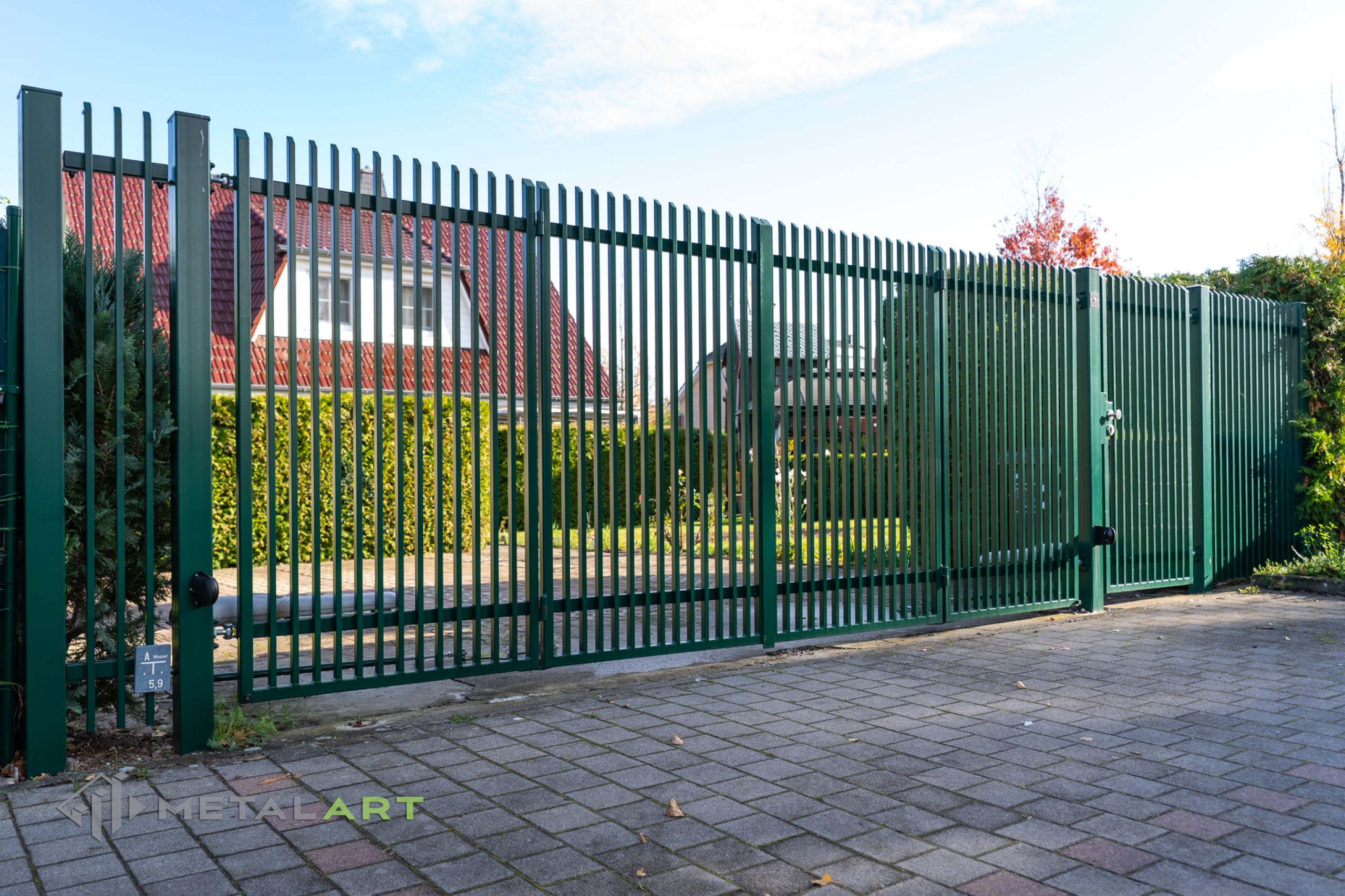 Zaunprojekt, Zaunportfolio, moderne Zäune, Zaunanlage Projekt, Zaun Metal Art, Zäune aus Polen, Zaun Berlin, Zaun günstig kaufen, Zäune und Tore