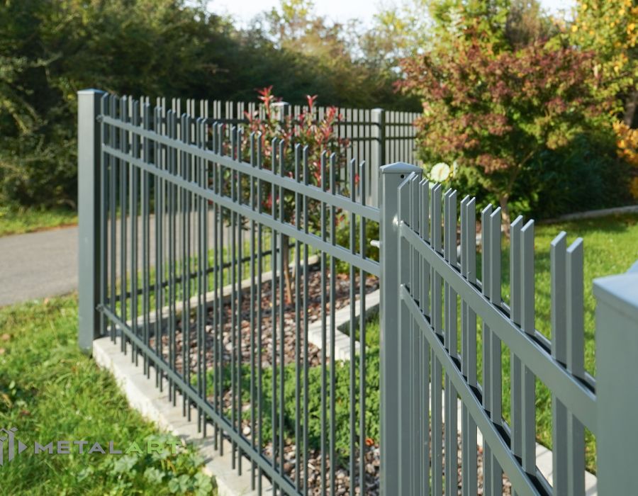 Zaunprojekt, Zaunmuster, Schmiedezaun, klassische Zäune, Gartenzaun