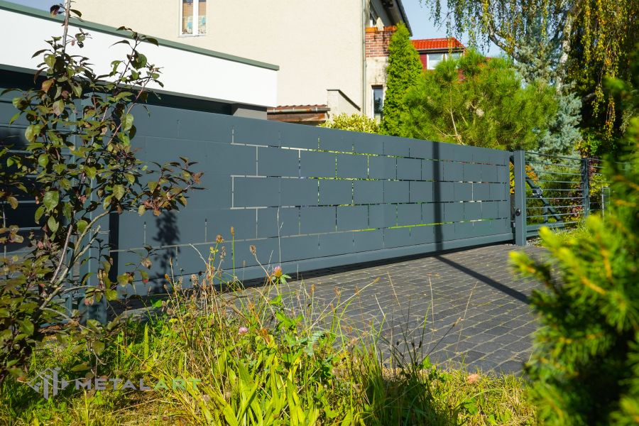 moderne Zäune, Zaunanlage Projekt, Zaun Metal Art, Zäune aus Polen, Zaun Berlin, Zaun günstig kaufen, Zäune und Tore, moderne Zäune, Sichtschutzzäune