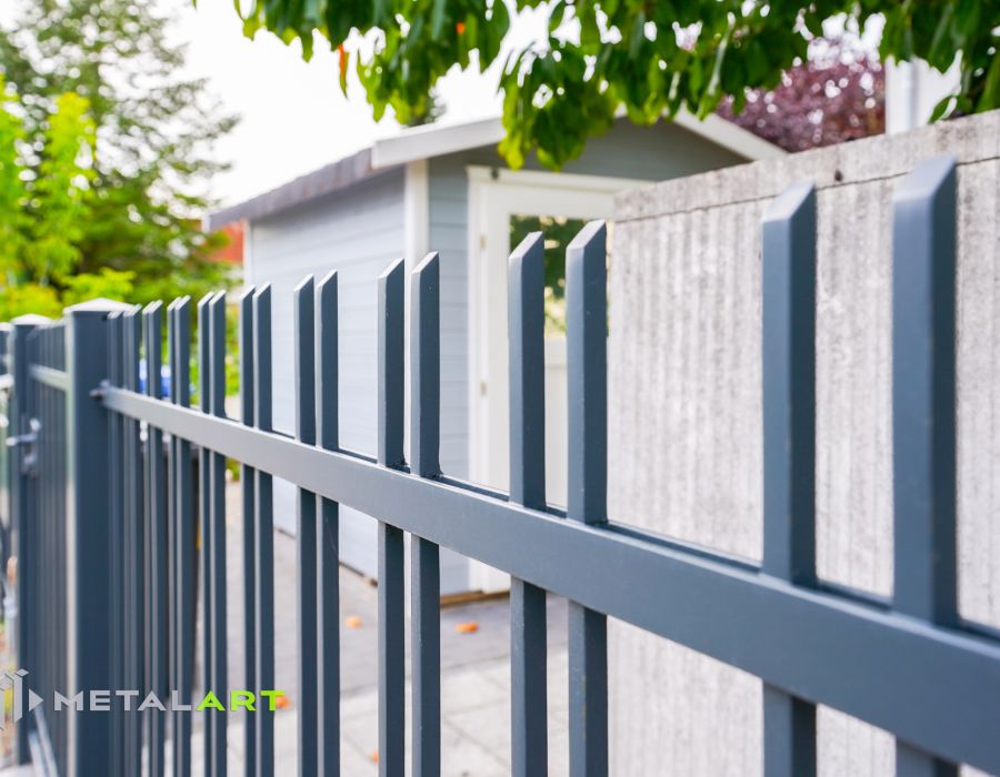 Zaunprojekt, Zaunmuster, Schmiedezaun, klassische Zäune, Gartenzaun