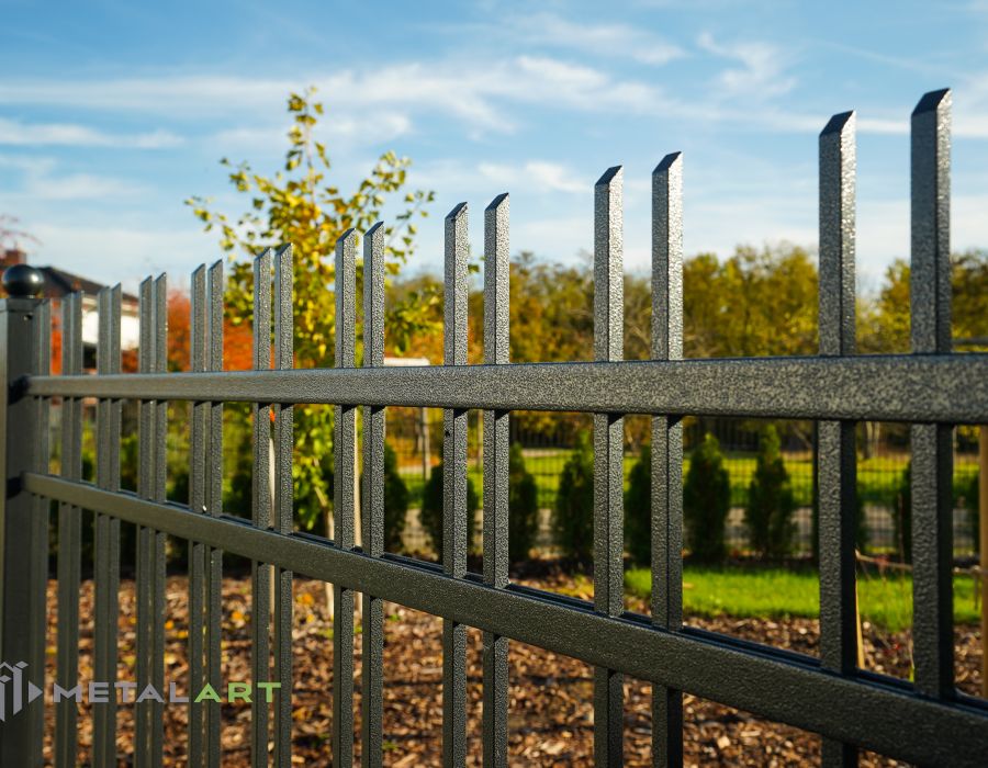 Zaunprojekt, Zaunmuster, Schmiedezaun, klassische Zäune, Gartenzaun