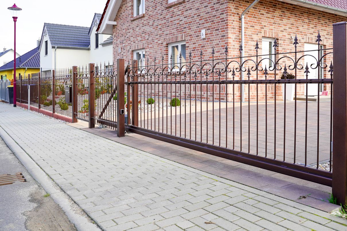 Zaun aus Polen MetalArt Schiebetor