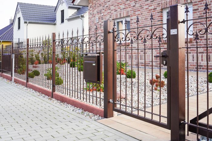 MetalArt Zaun Pforte Briefkasten