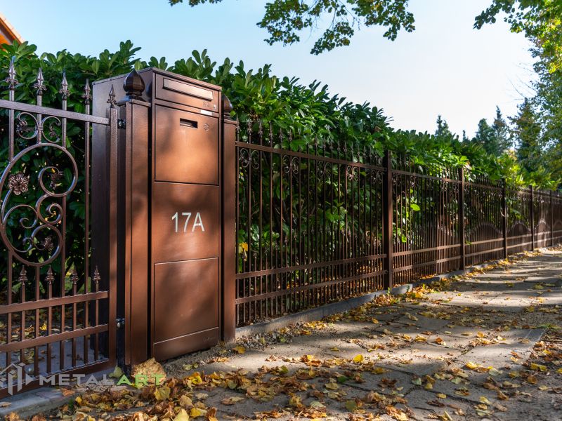 Schmuckzaun, Schmiedezaun, Schmiedezäune, Zaunanlage, Zaun Metal Art, Zäune aus Polen, Zaun Berlin, Zaun günstig kaufen, Zäune und Tore, klassische Zäune, Schmuckzaun, Schmuckzäune, Gartenzaun, Gartenzäune