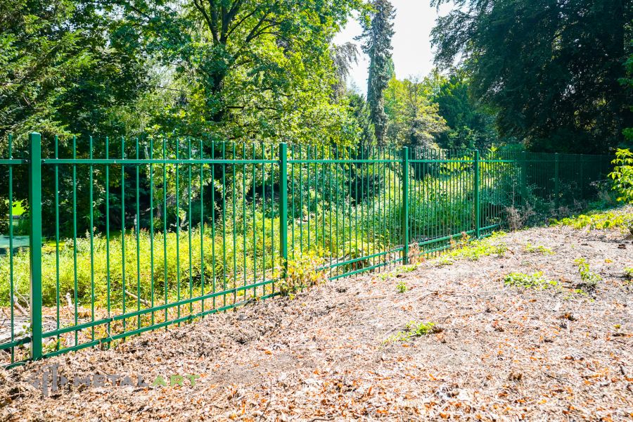 Zaunanlage, Zaunprojekt, Zaunportfolio, Zaunmuster, Schmiedezaun, Schmiedezäune, Zaun Metal Art, Zäune aus Polen, Zäune und Tore, klassische Zäune, Gartenzaun, Gartenzäune