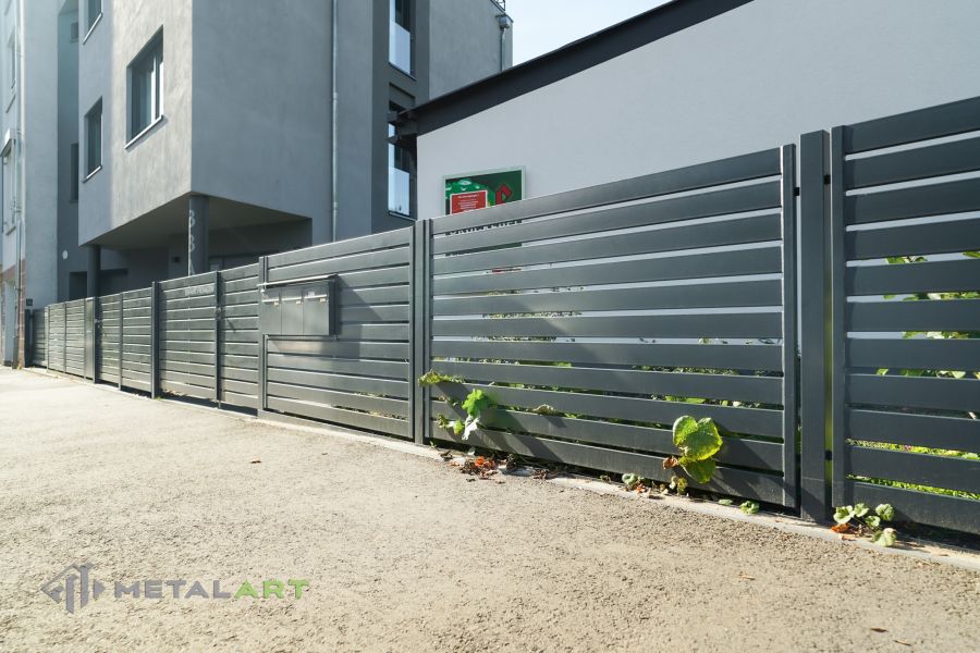 Sichtschutzzaun, Sichtschutzzäune, moderne Zäune, Zaunanlage Projekt, Zaun Metal Art, Zäune aus Polen, Zaun Berlin, Zaun günstig kaufen, Zäune und Tore, moderne Zäune, Sichtschutzzäune
